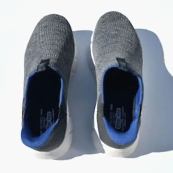 Size: 10.5W . Skechers Slip-in Heights Edge Sneakers . Bobs B Flex . New in Box